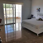 Villa Happiness With Heated Swimming Pool *
