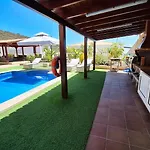 Happiness With Heated Swimming Pool Villa Costa Adeje (Tenerife)