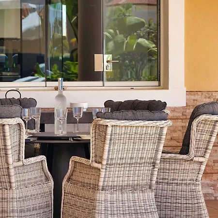 Villa Happiness With Heated Swimming Pool *