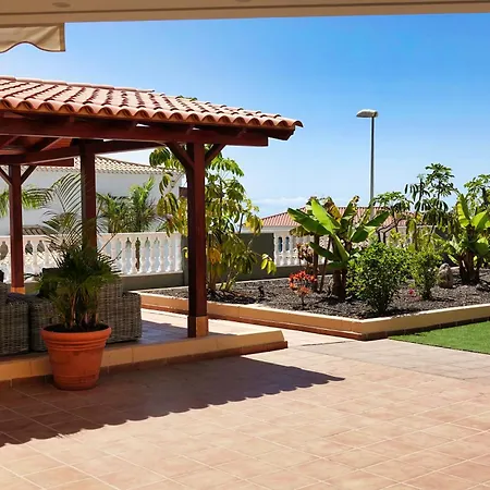Villa Happiness With Heated Swimming Pool Costa Adeje (Tenerife)