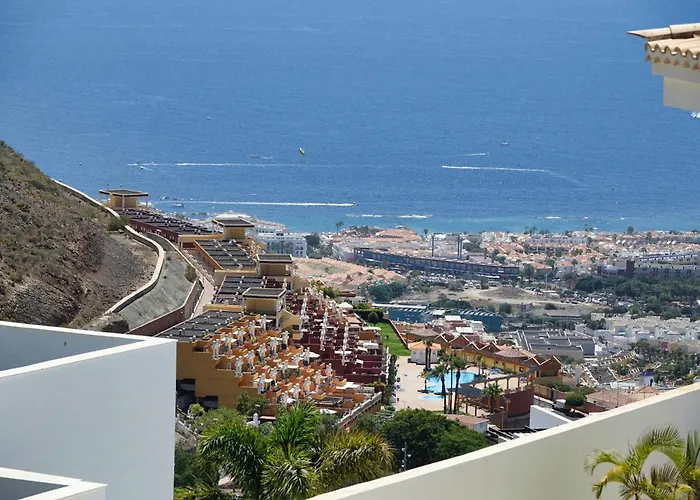 Happiness With Heated Swimming Pool Villa Costa Adeje (Tenerife)