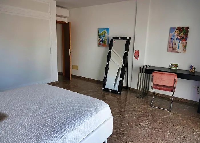 Happiness With Heated Swimming Pool Villa Costa Adeje (Tenerife)