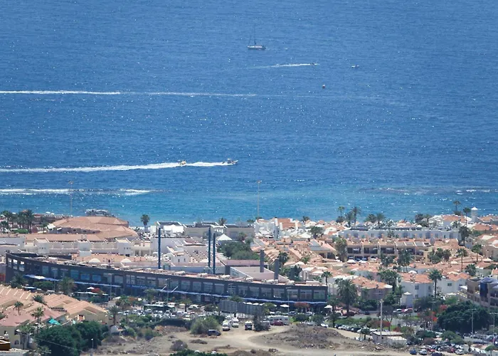 Villa Happiness With Heated Swimming Pool