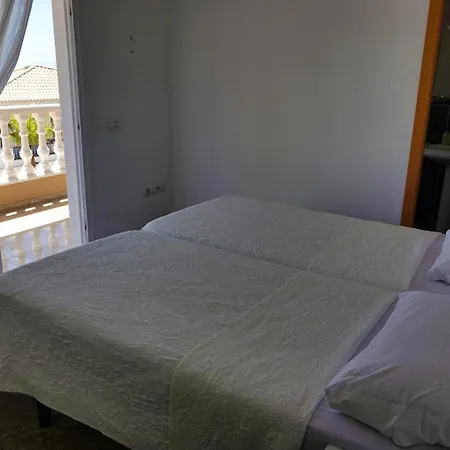 Villa Happiness With Heated Swimming Pool *