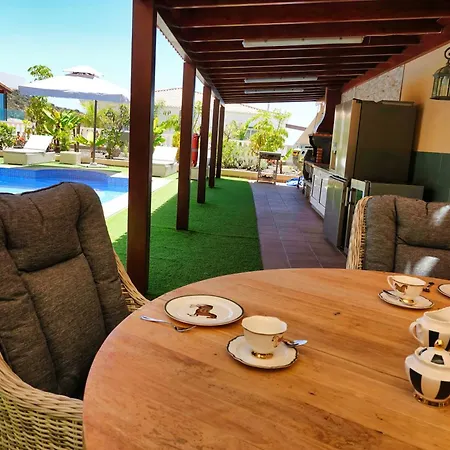 Villa Happiness With Heated Swimming Pool Costa Adeje (Tenerife)