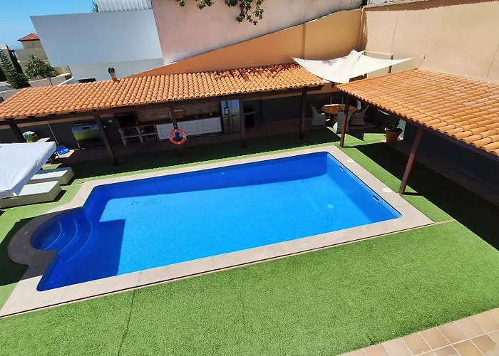 Villa Happiness With Heated Swimming Pool *